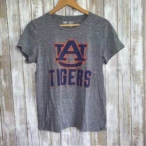 Auburn Tigers Gray Graphic Tee Women’s Medium College Football Game Day Shirt
